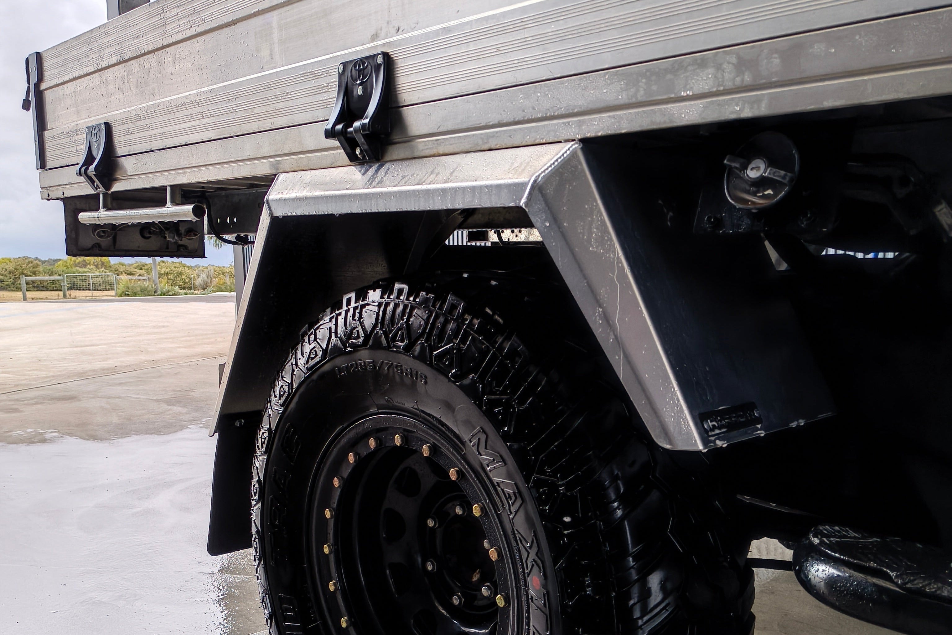 Tapered Tray Guards/Wheel Arches